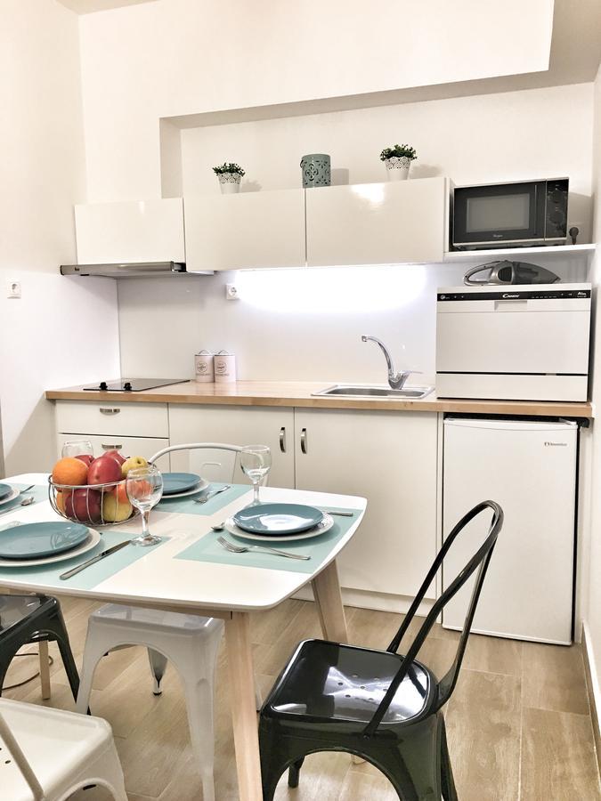 Athina Apartments Athén Szoba fotó